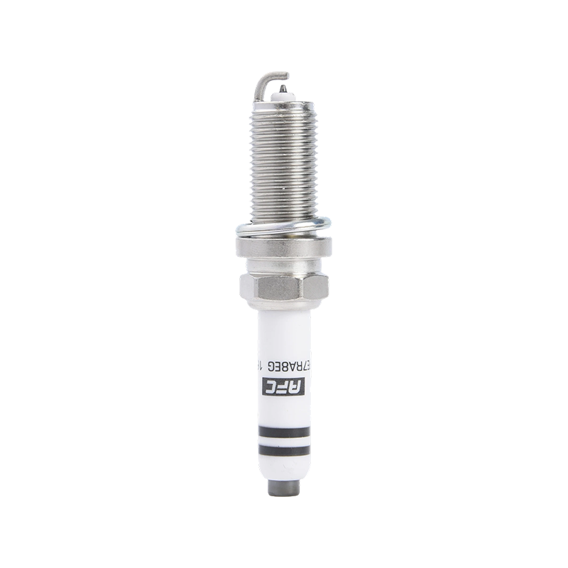 1627 PLFE7RA8EG Dubbel Platina Tändstift 94833 För VW AUDI EA888 1.8T 2.0T A1 A3 A5 A6 A7 A8 Q1 Q3 Q5 Q7 Q8 S1 S3 PORSCHE